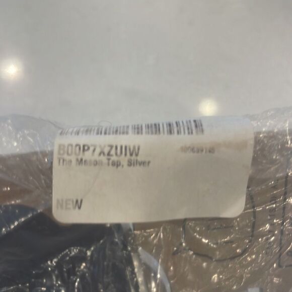 The mason tap pour spout, new with tags fits regular 8, 16, 32, oz jars. - Picture 4 of 5